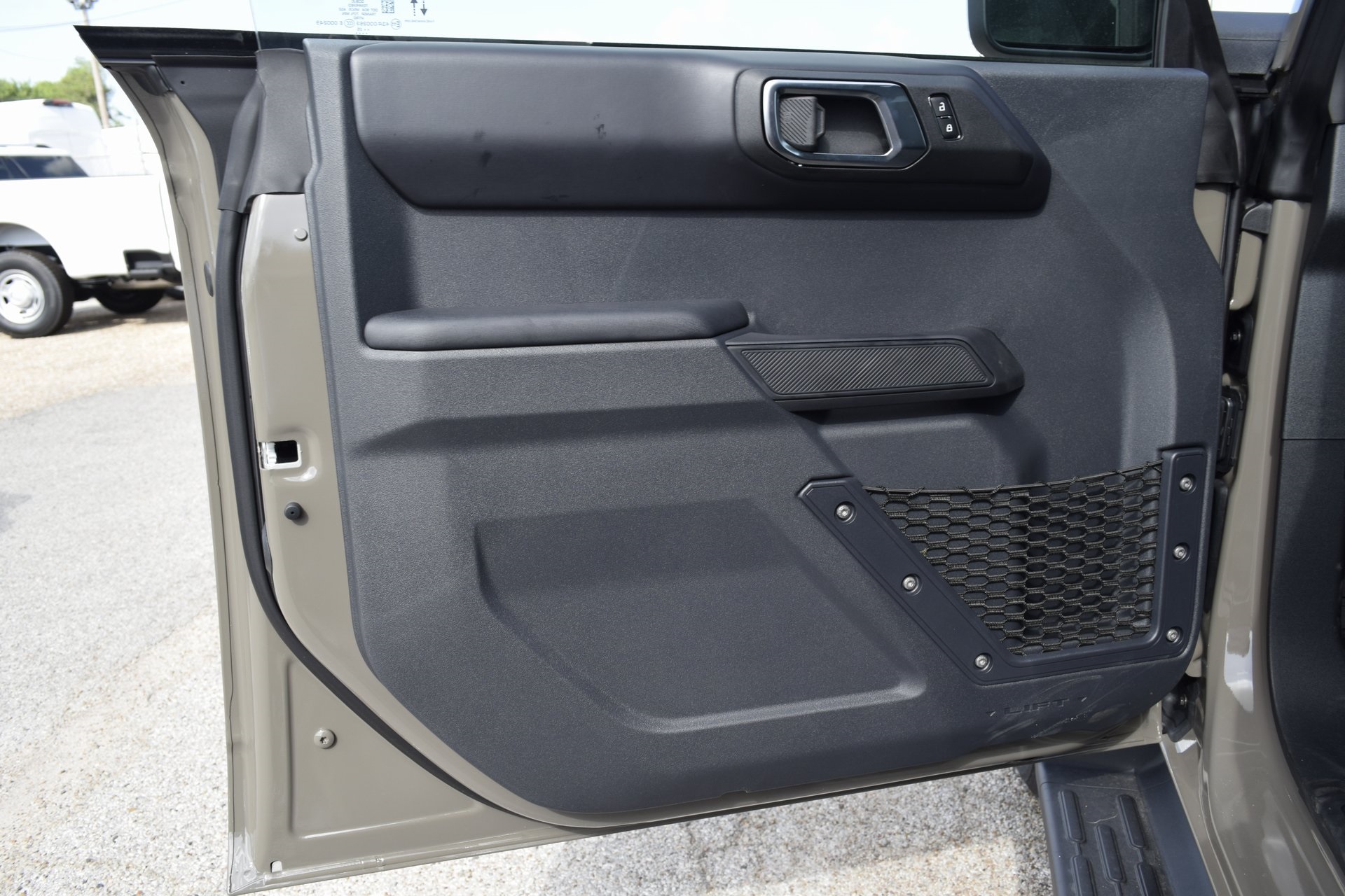 2025 Ford Bronco Outer Banks photo 15