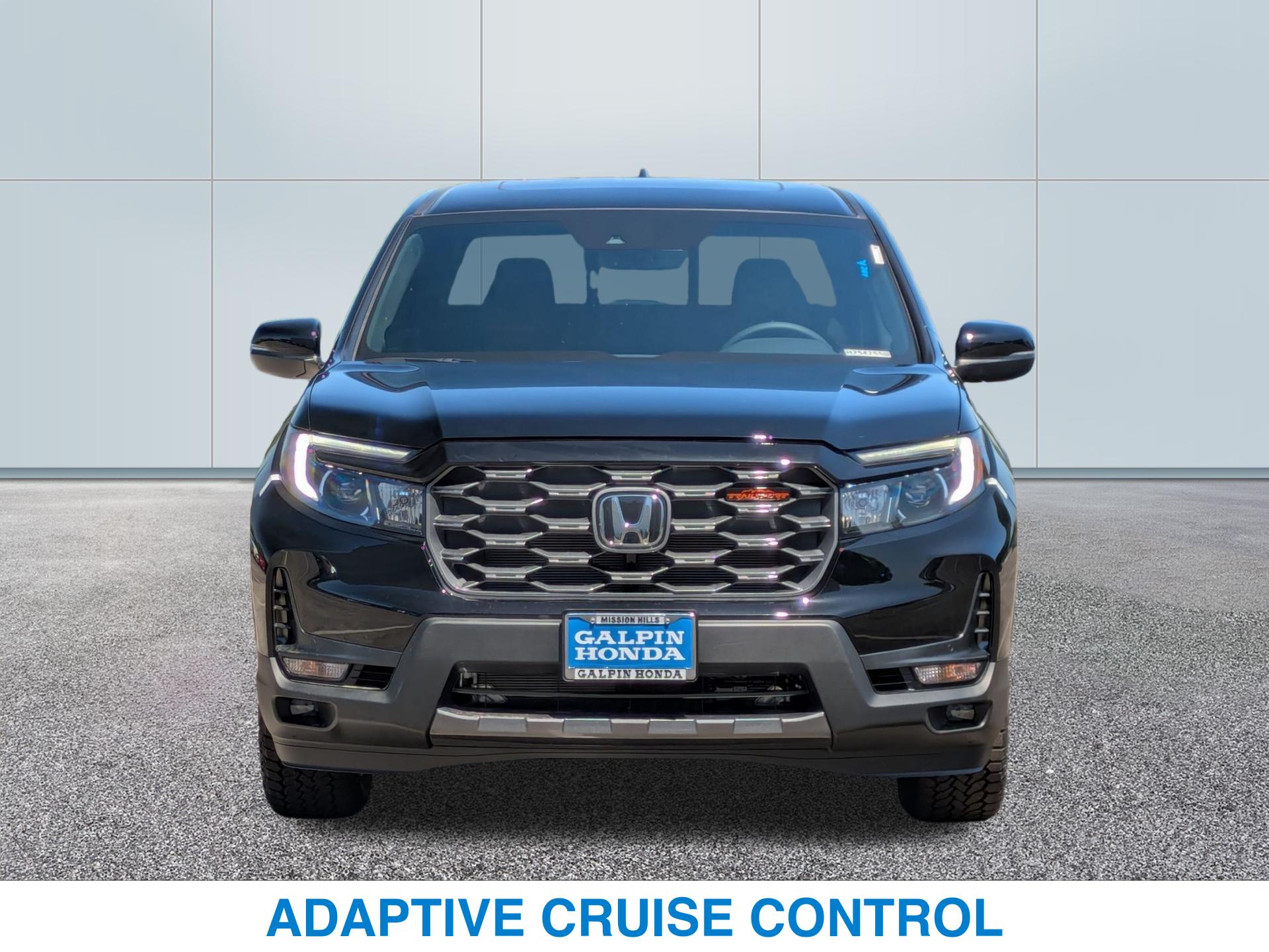 2025 Honda Ridgeline TrailSport photo 2