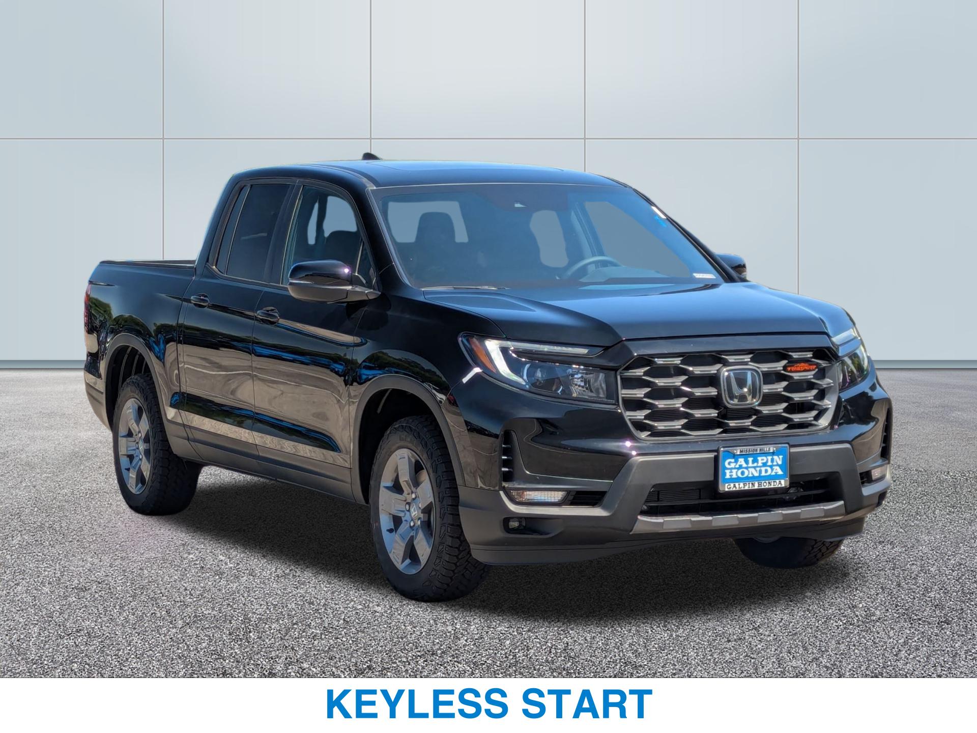 2025 Honda Ridgeline TrailSport photo 3