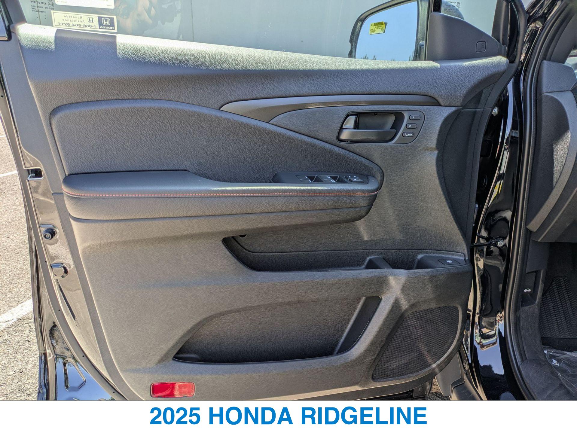 2025 Honda Ridgeline TrailSport photo 10