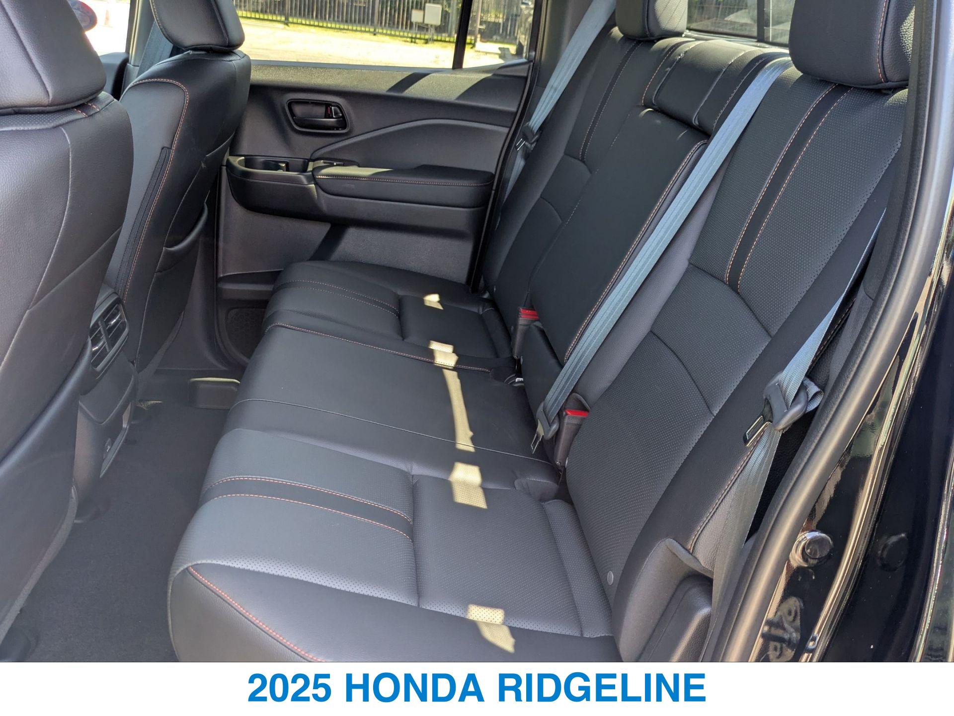 2025 Honda Ridgeline TrailSport photo 20