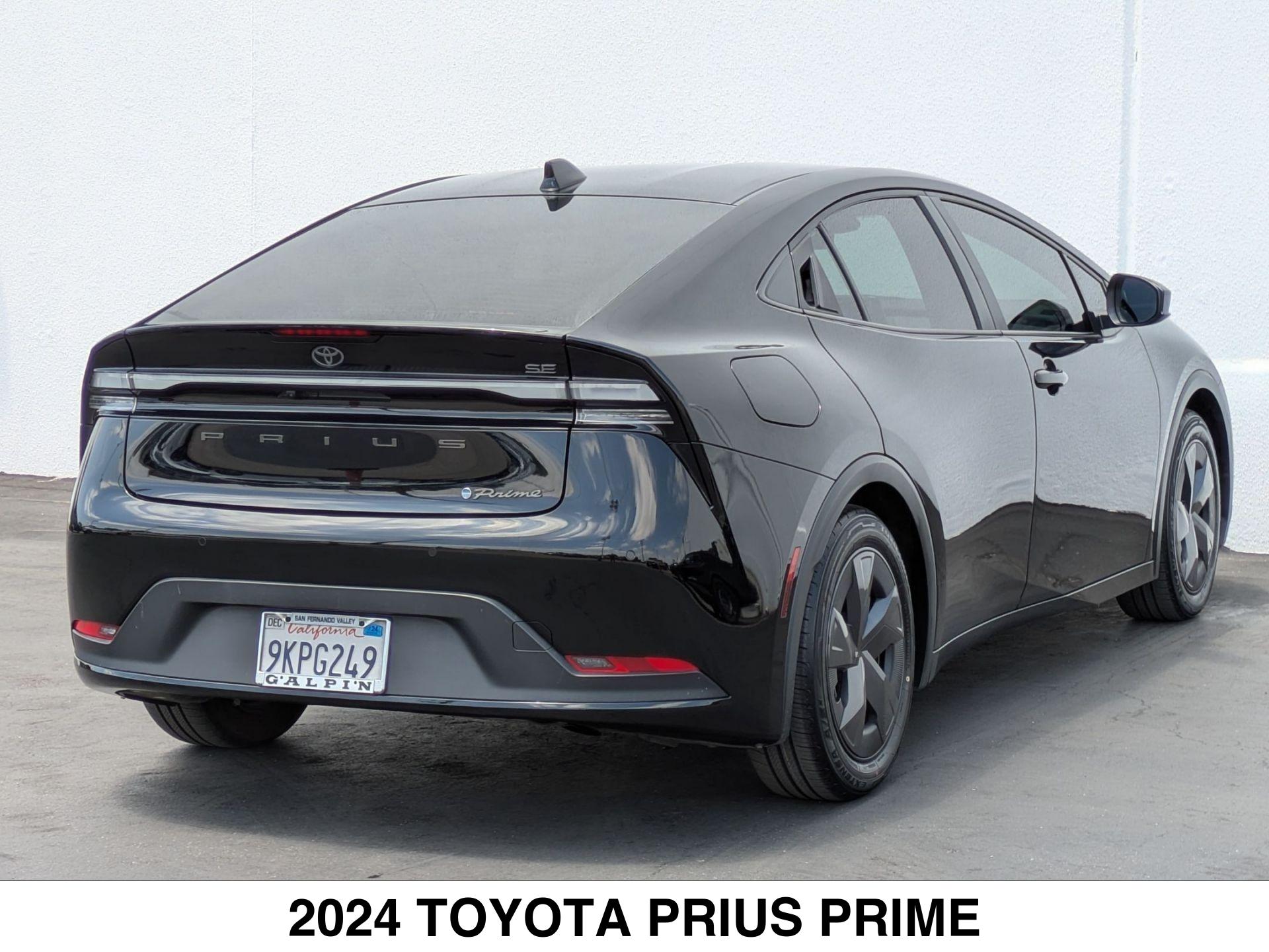 Image 6 of Used 2024 Toyota Prius Prime SE