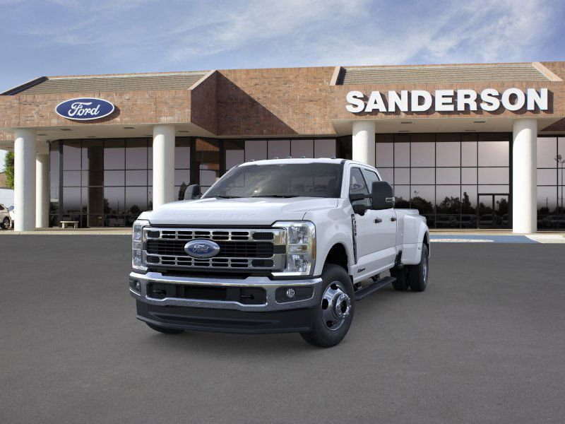 2025 Ford F-350 XLT photo 3