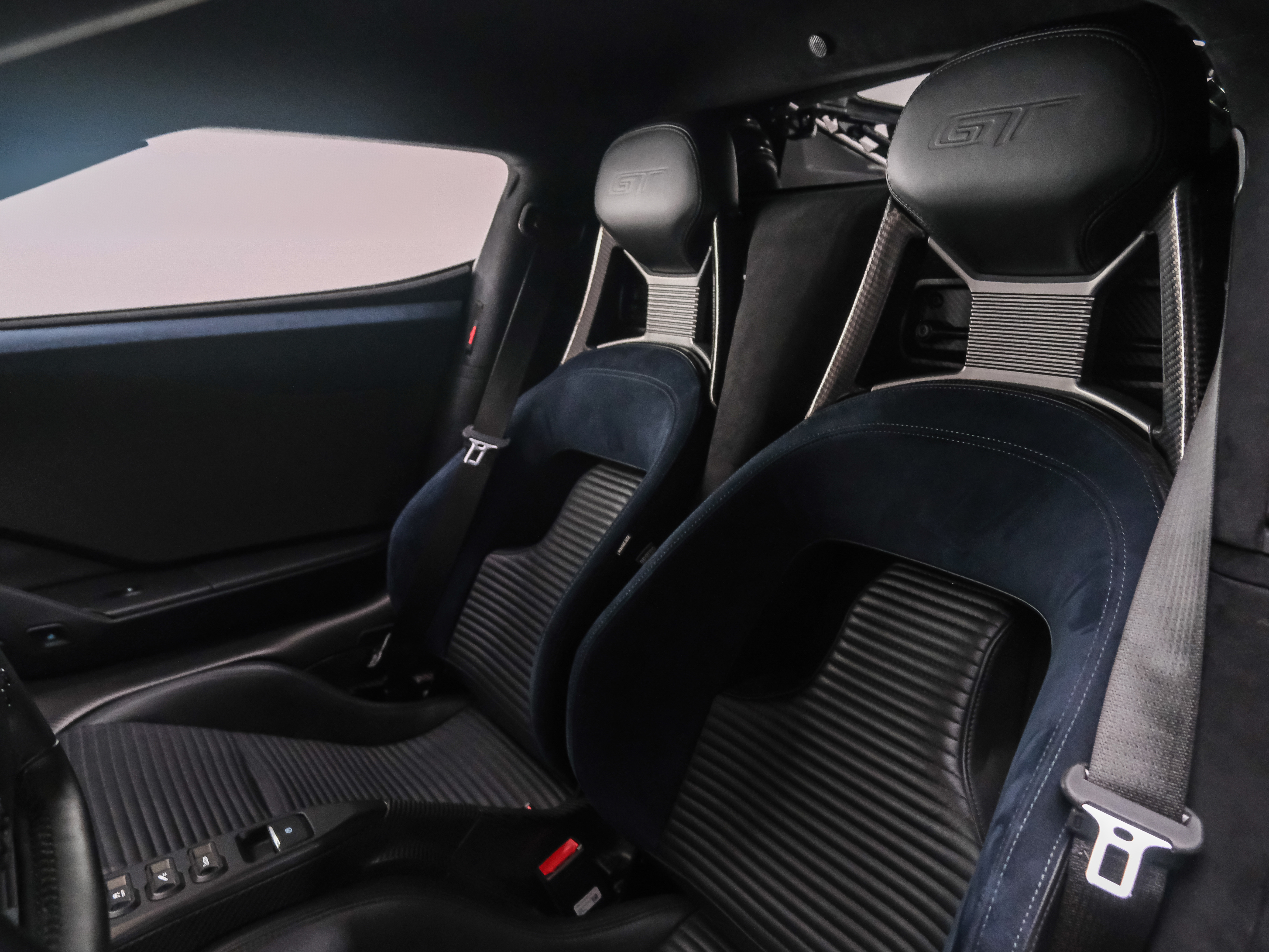2022 Ford GT photo 11