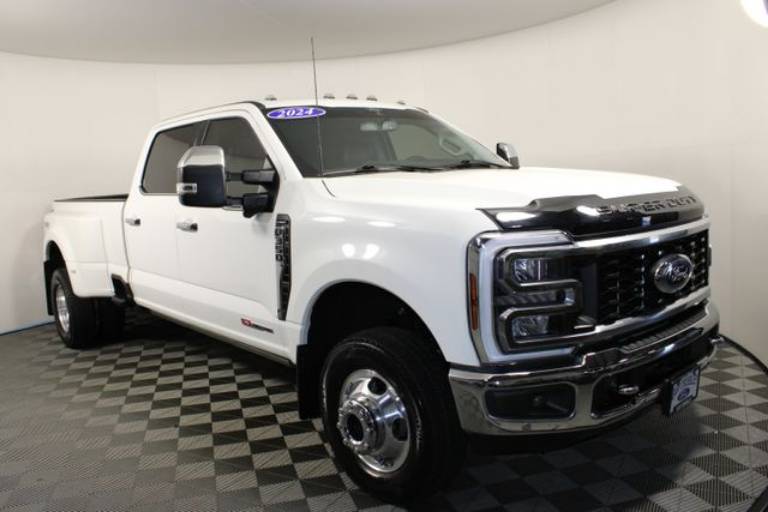 2024 Ford Super Duty F-350 DRW LARIAT