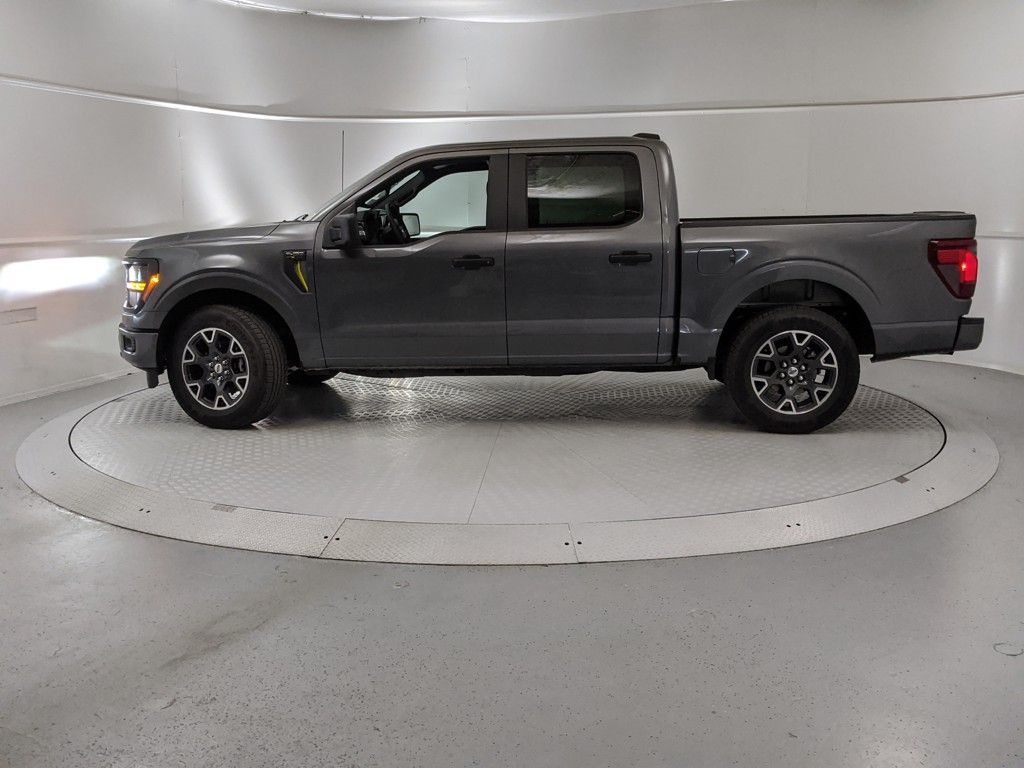 2025 Ford F-150 STX photo 4