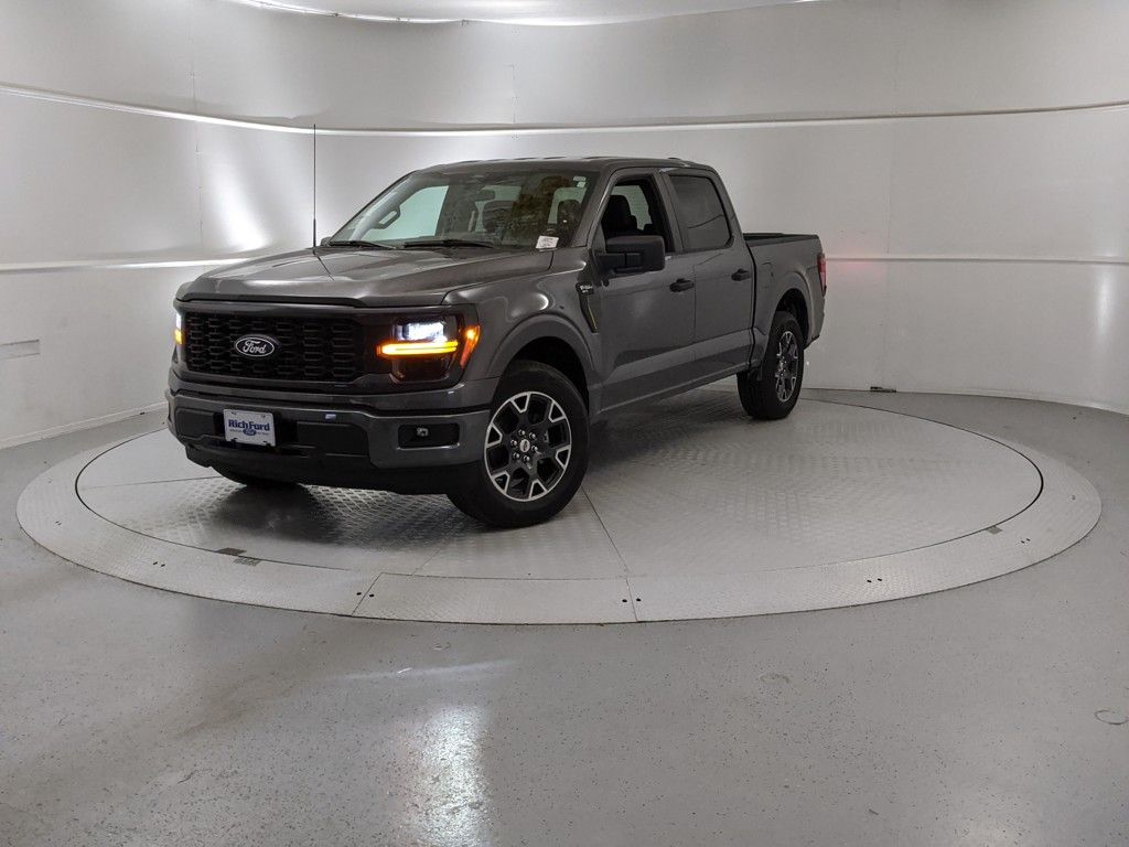 2025 Ford F-150 STX photo 5