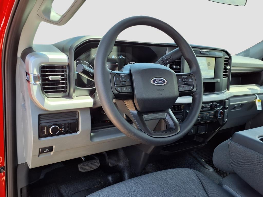 2025 Ford F-250 Super Duty XL - Photo 9