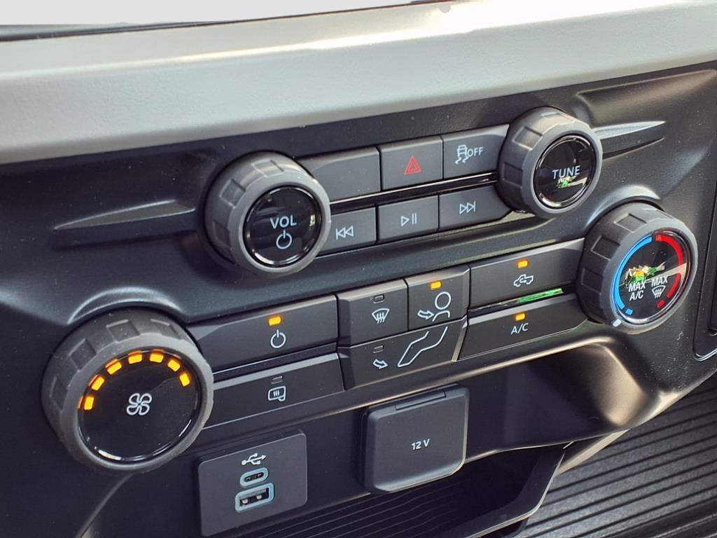 2025 Ford F-250 Super Duty XL - Photo 13