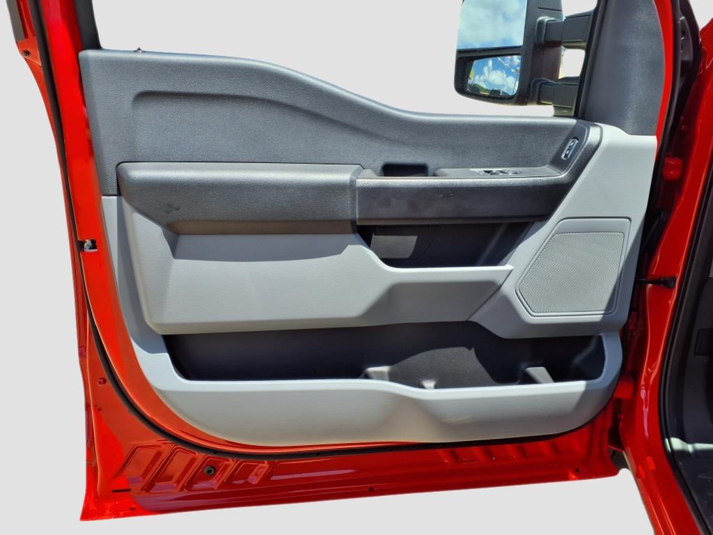 2025 Ford F-250 Super Duty XL - Photo 21
