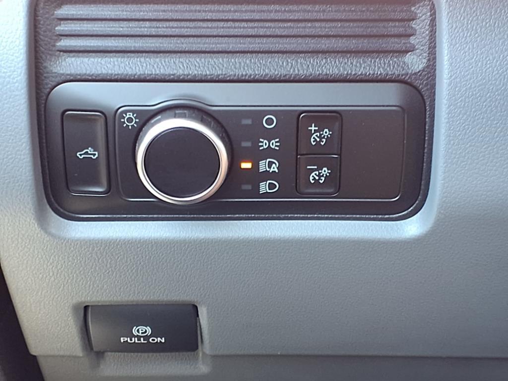 2025 Ford F-250 Super Duty XL - Photo 18