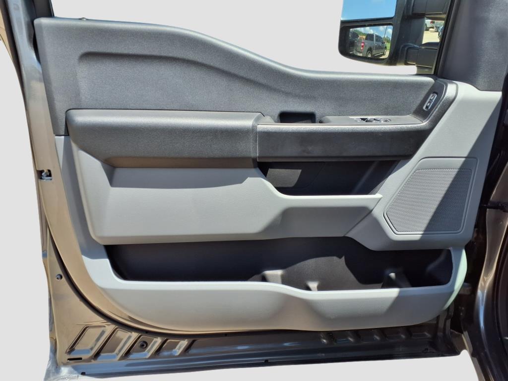 2025 Ford F-250 Super Duty XL - Photo 21