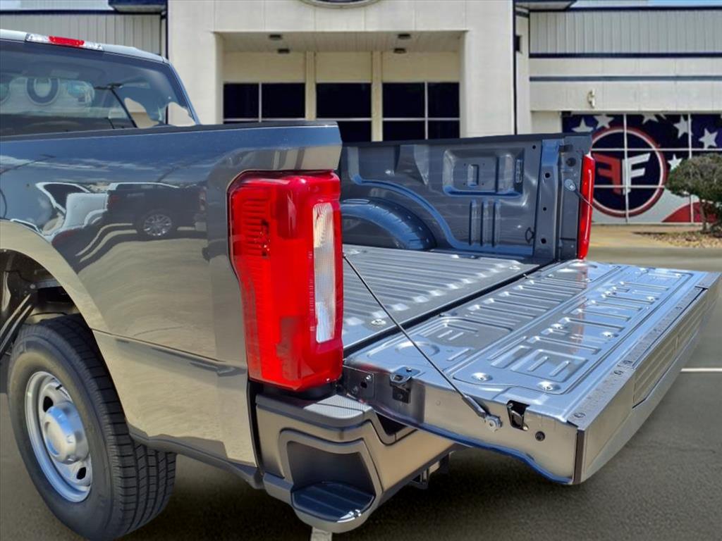 2025 Ford F-250 Super Duty XL - Photo 23