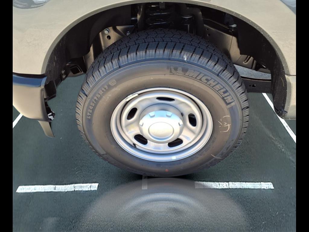 2025 Ford F-250 Super Duty XL - Photo 24
