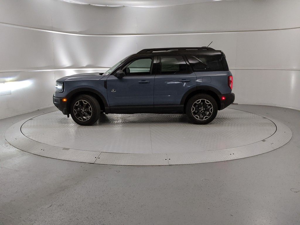 2025 Ford Bronco Sport Outer Banks photo 4
