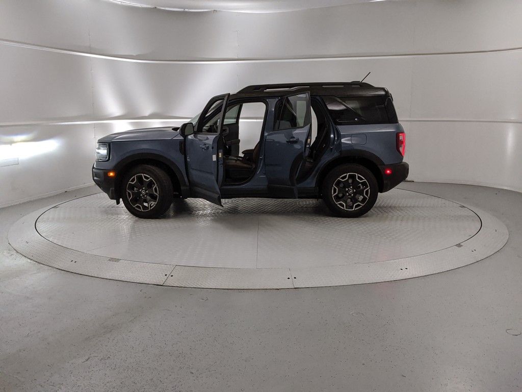 2025 Ford Bronco Sport Outer Banks photo 8
