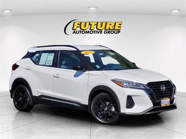 2023 Nissan Kicks SR