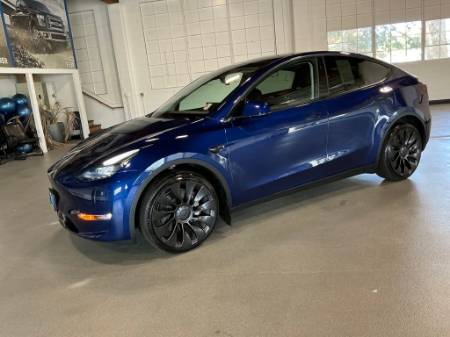 2024 Tesla Model Y Long Range