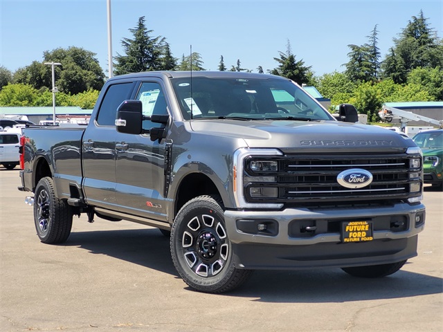 2025 Ford F-350SD Platinum