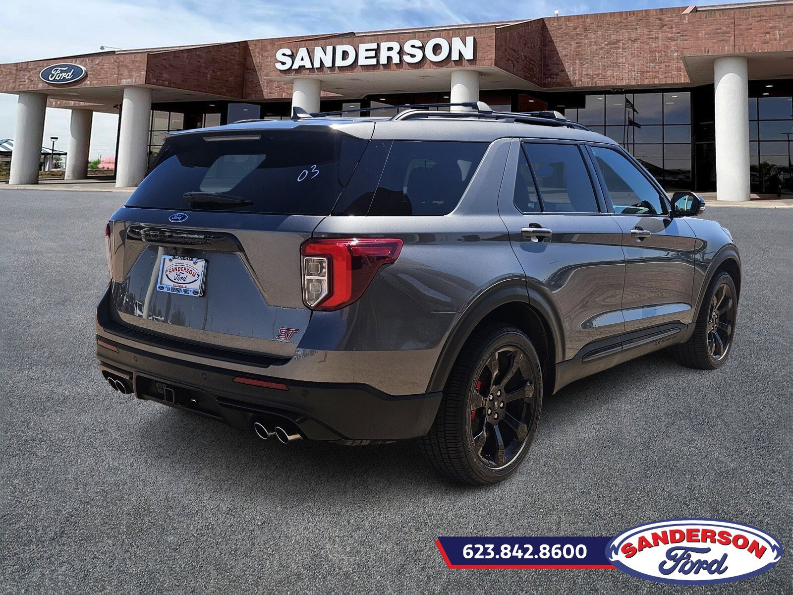 2022 Ford Explorer ST photo 3