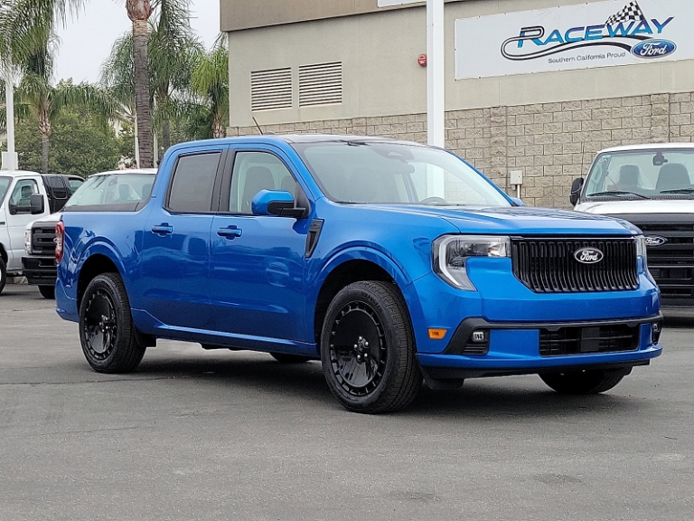 2025 Ford Maverick Lobo Standard