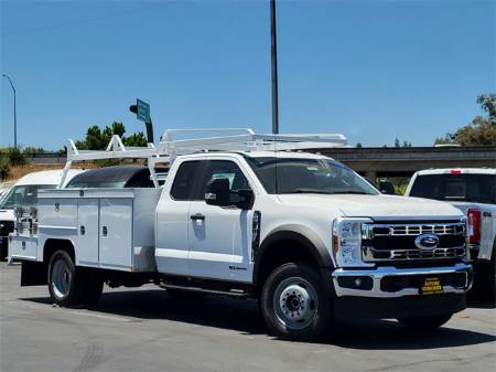 2025 Ford F-550SD XL