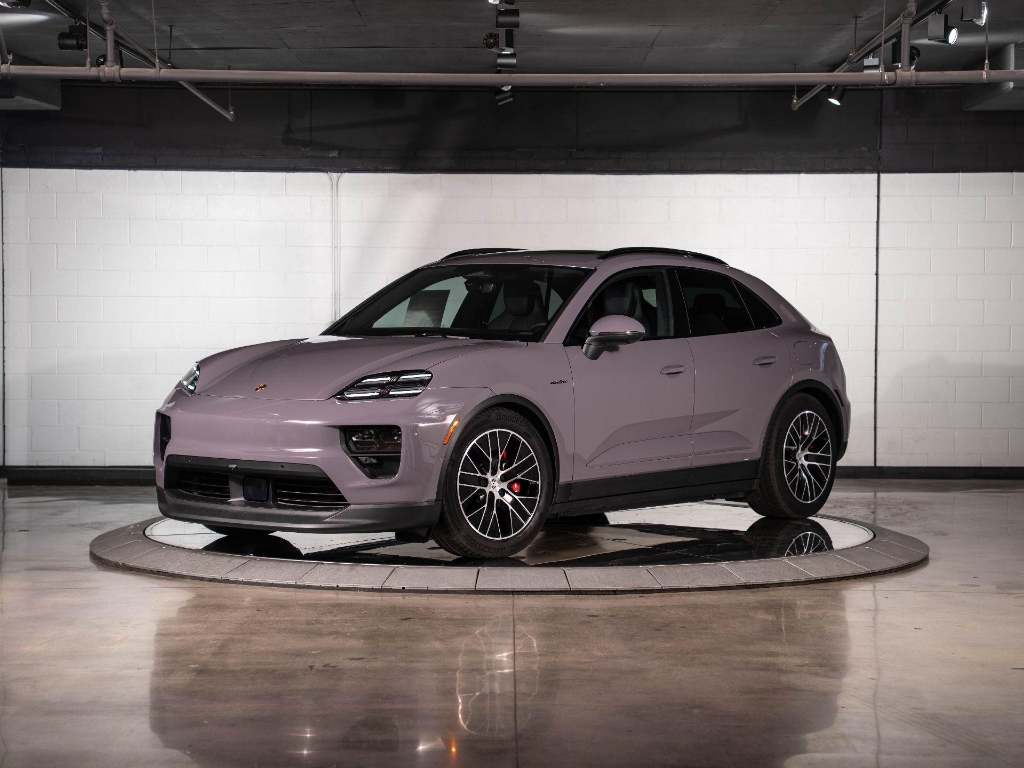 2025 Porsche Macan Electric 4S