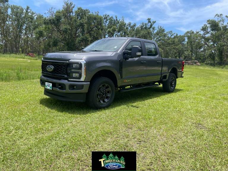 2025 Ford F-250 XL 4X4 CREW w/STX Pkg. HI OUTPUT