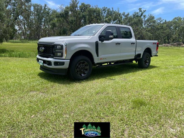 2025 Ford F-250 XL 4X4 CREW w/STX Pkg. HI OUTPUT