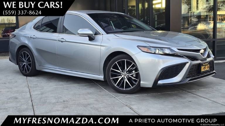 2024 Toyota Camry SE
