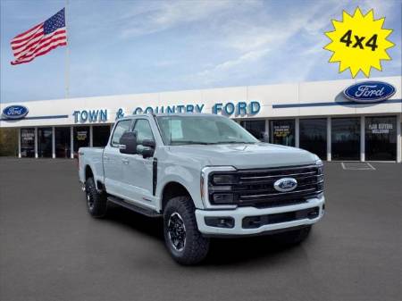 2025 Ford Super Duty F-250 SRW Platinum