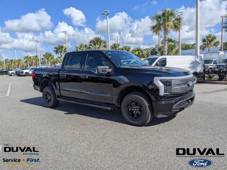 2025 Ford F-150 Lightning XLT