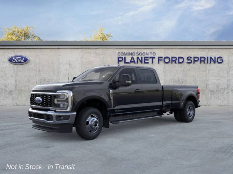 2025 Ford Super Duty F-350 DRW LARIAT 4WD Crew Cab 8' Box