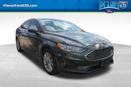 2020 Ford Fusion SE