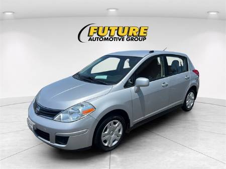 2011 Nissan Versa 1.8 S