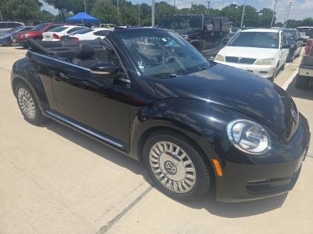 2013 Volkswagen Beetle Convertible 2.5L w/Tech