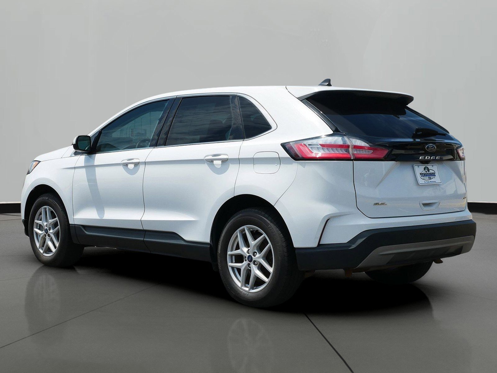 Used 2022 Ford Edge SEL with VIN 2FMPK4J92NBA92159 for sale in St. Cloud, Minnesota