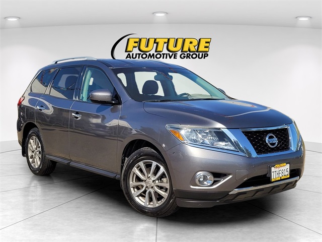 2016 Nissan Pathfinder SV