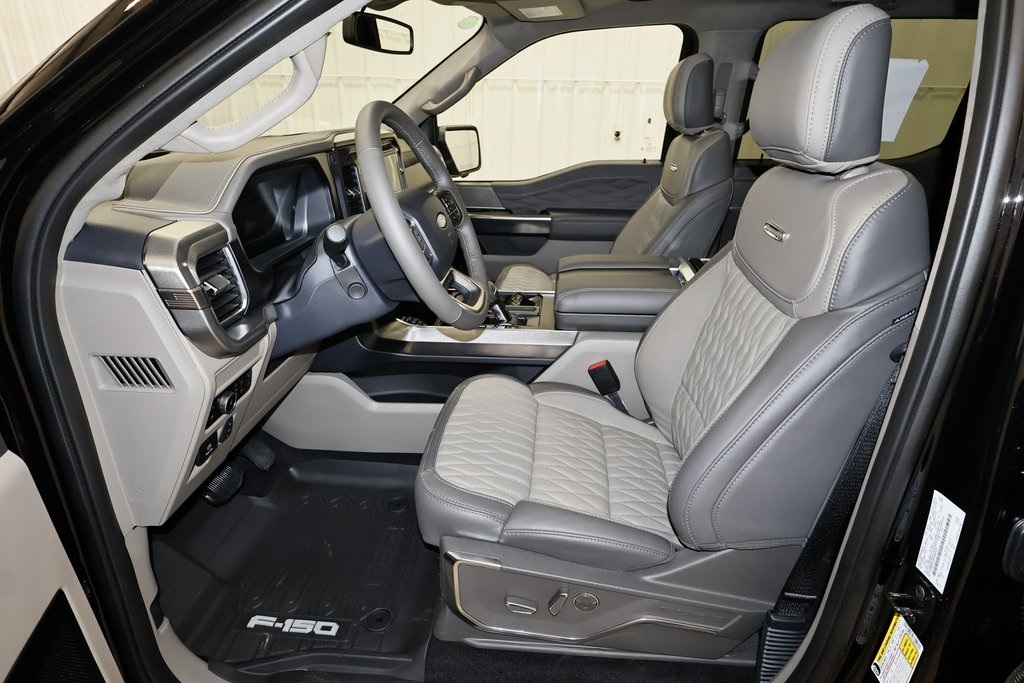 2025 Ford F-150 Platinum photo 11