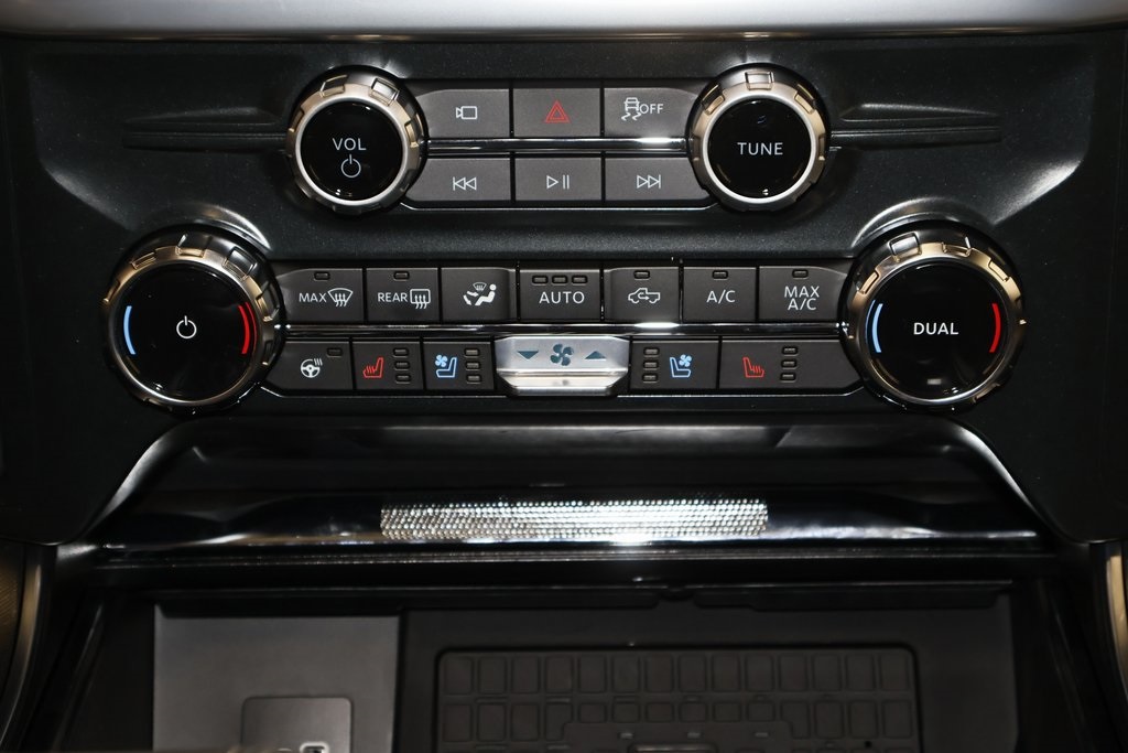 2025 Ford F-150 Platinum photo 21