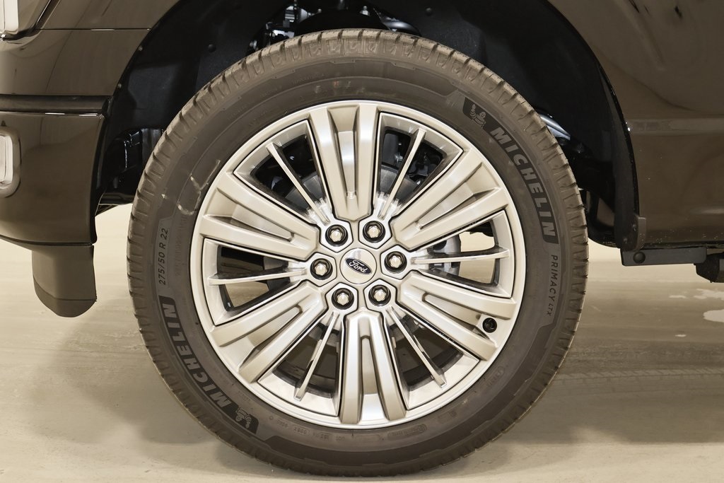 2025 Ford F-150 Platinum photo 29