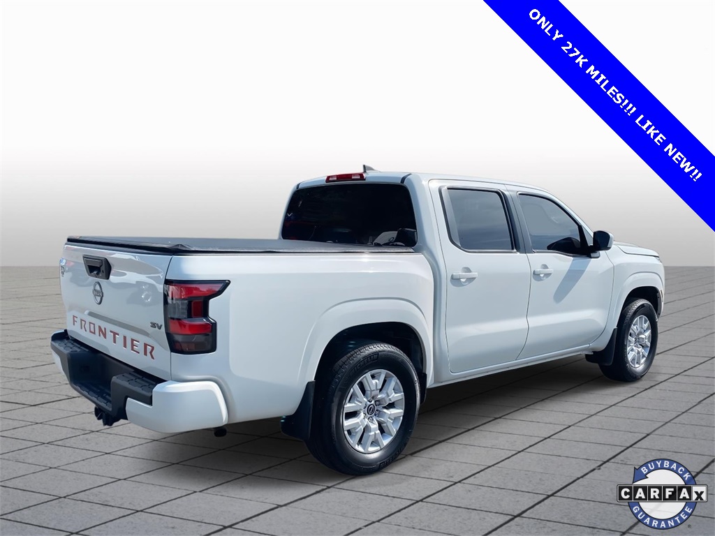 2022 Nissan Frontier SV photo 3