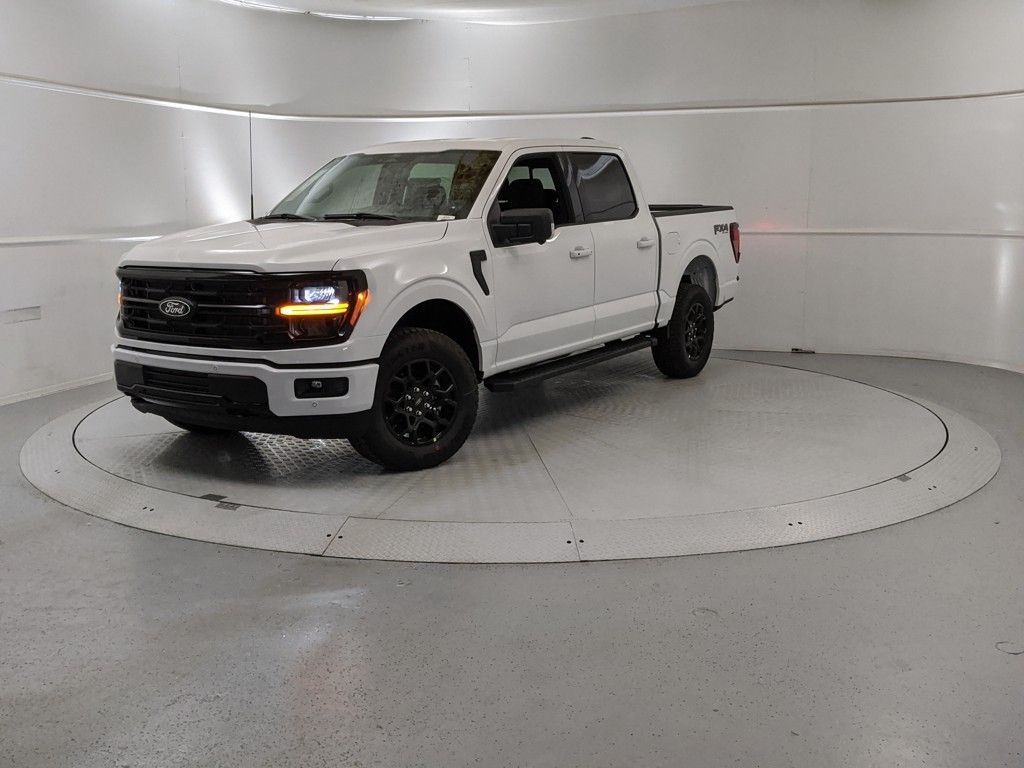 2025 Ford F-150 XLT photo 6