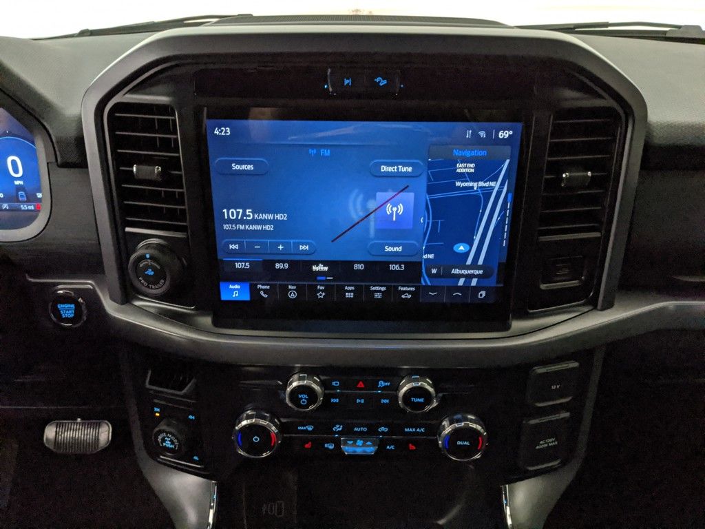 2025 Ford F-150 XLT photo 14