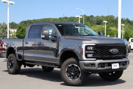2025 Ford Super Duty F-350 SRW XLT