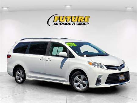 2019 Toyota Sienna L