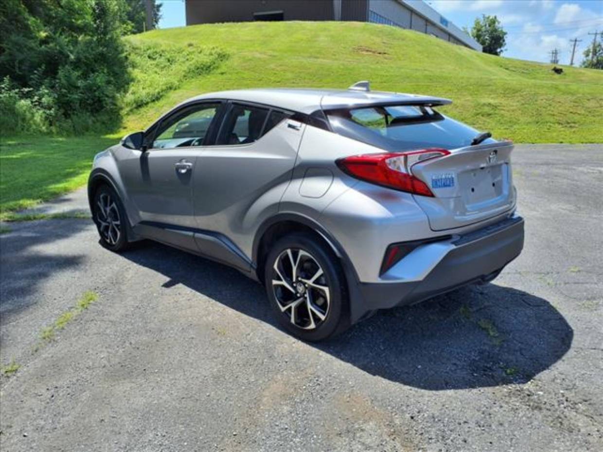 Used 2020 Toyota C-HR XLE with VIN NMTKHMBX0LR109545 for sale in Abingdon, VA