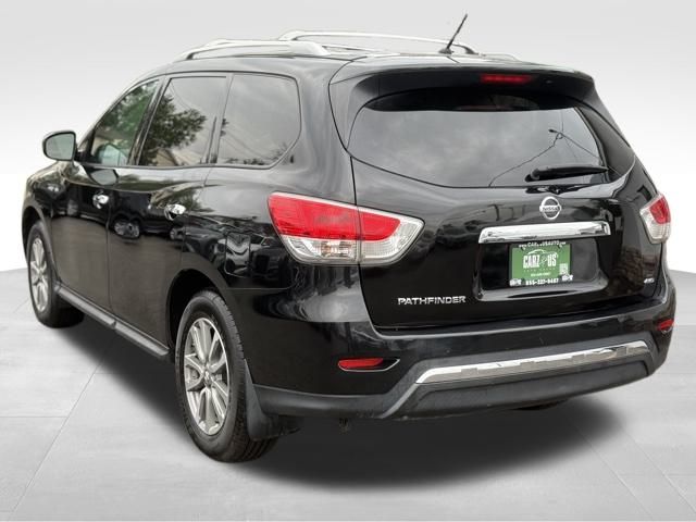 2016 Nissan Pathfinder S photo 8