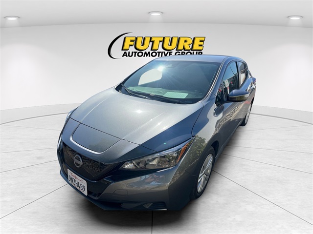 2025 Nissan Leaf S