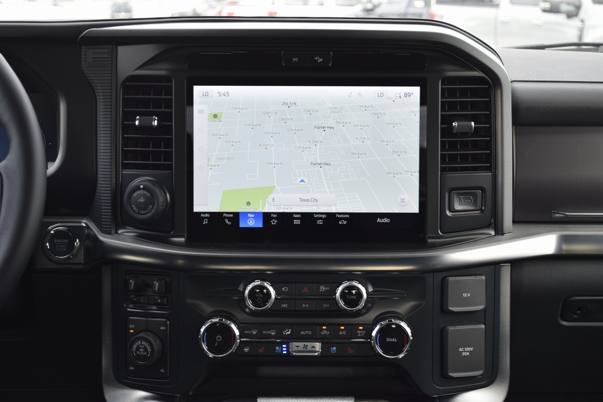 2025 Ford F-150 Platinum photo 8